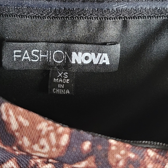 FASHION NOVA Snakeskin Strapless Top, Size XS - Picture 3 of 5